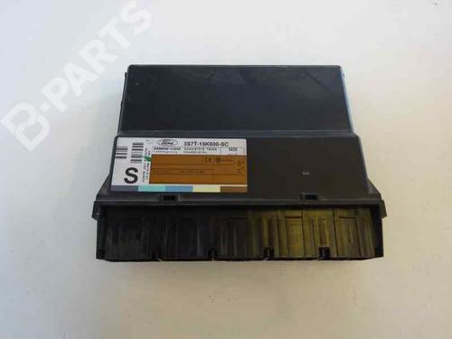 Module électronique FORD MONDEO III Saloon (B4Y) 2.0 TDCi (130 hp) 1205237