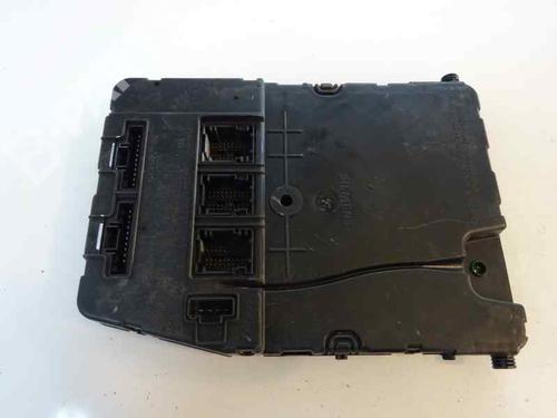 Used Fuse box RENAULT SCÉNIC II (JM0/1_) 1.9 dCi (JM0G, JM12, JM1G, JM2C) (120 hp) 1865994