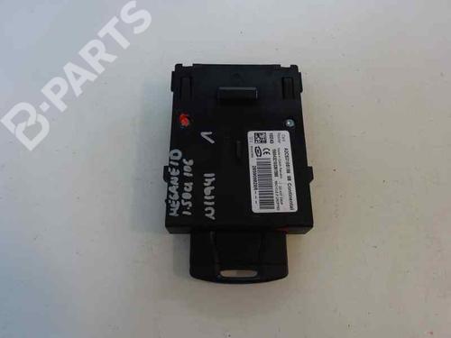 Used Ignition barrel RENAULT MEGANE III Hatchback (BZ0/1_, B3_) 1.5 dCi (106 hp) 2330586