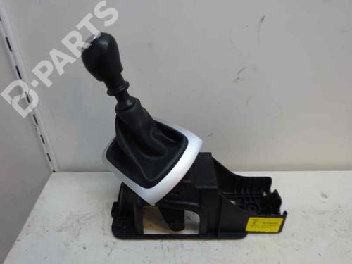 Used Gear lever RENAULT MEGANE III Hatchback (BZ0/1_, B3_) 1.5 dCi (106 hp) 7438754