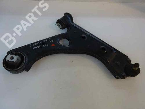 Used Right front suspension arm FIAT GRANDE PUNTO (199_) 1.4 (199AXB11, 199AXB1A, 199BXB1A, 199AXL1A) (77 hp) 1224249