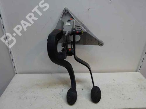Used Clutch pedal Clutch pedal MINI MINI (R50, R53) Cooper (116 hp) 8797502 8797502