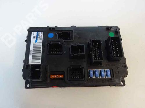Used Fuse box PEUGEOT 407 SW (6E_, 6D_) 2.0 HDi 135 (136 hp) 2517131