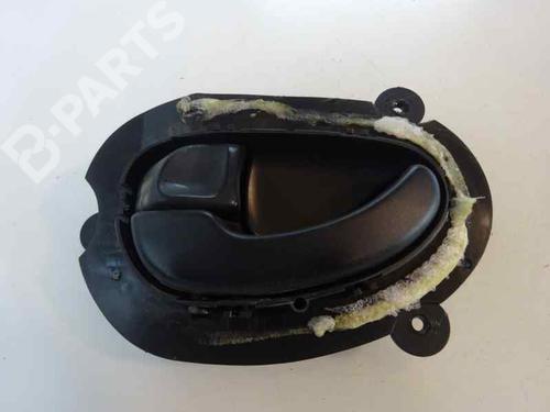 Venstre bak invendig håndtak PEUGEOT 406 (8B) [1995-2005]  3213518