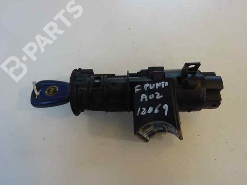 Used Ignition barrel FIAT PUNTO (188_) 1.2 60 (188.030, .050, .130, .150, .230, .250) (60 hp) 1572817