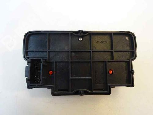 Radio VOLVO XC70 II (136)  | BP2224397E6 