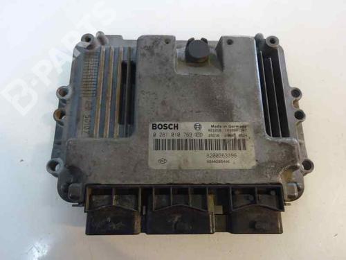 Used Engine control unit (ECU) RENAULT MEGANE II (BM0/1_, CM0/1_) 1.9 dCi (BM0G, CM0G) (120 hp) 1993241
