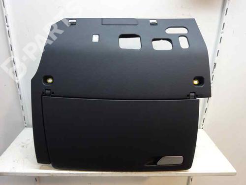 Used Glove box AUDI A3 Sportback (8VA, 8VF) 1.6 TDI (110 hp) 2708367