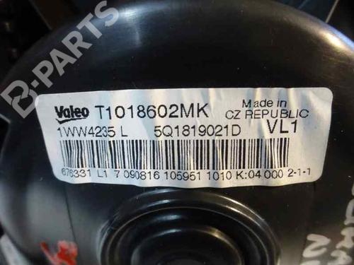 Heater blower motor AUDI A3 Sportback (8VA, 8VF) 1.6 TDI | BP2708369M62 
