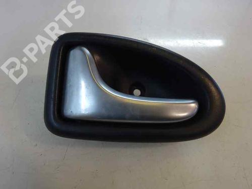 Used Front left interior door handle RENAULT MEGANE I (BA0/1_) 1.9 dTi (BA1U) (80 hp) 3213531