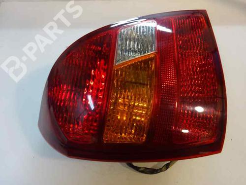 Used Left taillight HYUNDAI ELANTRA III (XD) [2000-2006]  2280127