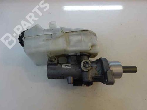 Used Brake master cylinder VW TRANSPORTER T5 Van (7HA, 7HH, 7EA, 7EH) [2003-2025]  2676188