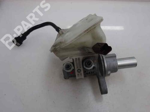 Used Brake master cylinder CITROËN C4 I (LC_) 1.6 HDi (90 hp) 2847115