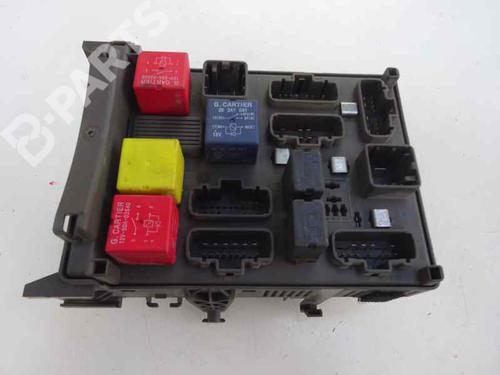 Fuse box RENAULT LAGUNA II (BG0/1_) [2001-2007]  3262280