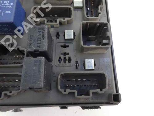 Fuse box RENAULT LAGUNA II (BG0/1_)  | BP3262280E1 