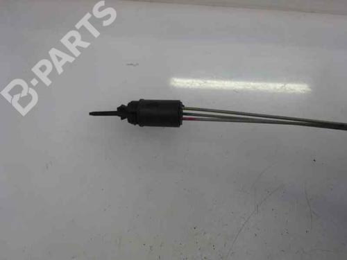 Right mirror FORD FOCUS I (DAW, DBW) 1.6 16V | BP3271632C27 