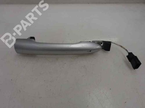 Maniglia esterna anteriore destra RENAULT LAGUNA III Grandtour (KT0/1) 2.0 dCi (KT01, KT08, KT09, KT0K, KT12, KT1D, KT1W) (150 hp) 4026086