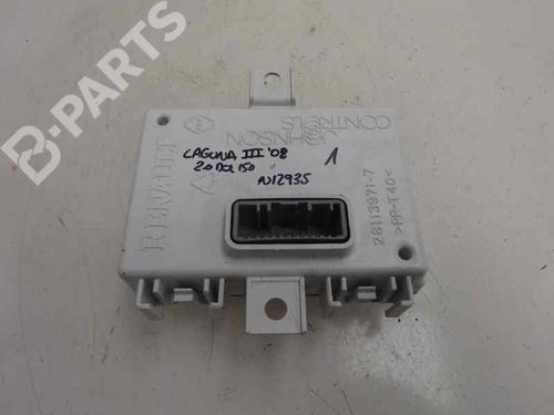 Used Electronic module RENAULT LAGUNA III Grandtour (KT0/1) [2007-2015]  4026094