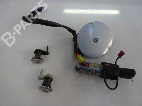 Used Ignition barrel PEUGEOT 206 Hatchback (2A/C) 1.4 HDi eco 70 (68 hp) 4562671