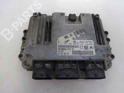 Used Engine control unit (ECU) PEUGEOT 206 Hatchback (2A/C) 1.4 HDi eco 70 (68 hp) 4562687