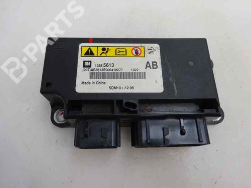 ECU airbags CHEVROLET CRUZE Hatchback (J305) 2.0 CDI (163 hp) 13585613 | 13585613 | 2012 | 1 |