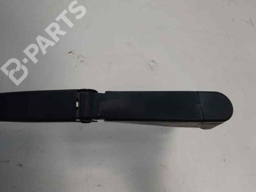 Used Front windshield wiper arm NISSAN NAVARA NP300 (D40) [2004-2025]  4695489