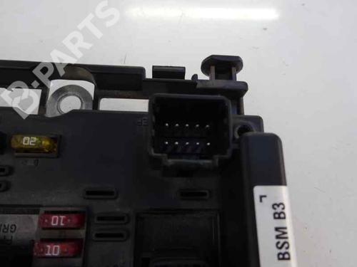 Used Fuse box PEUGEOT 307 (3A/C) 2.0 HDi 90 (90 hp) 5219487