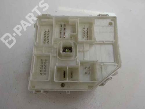 Fuse box TOYOTA RAV 4 II (_A2_)  | BP5600327E1 