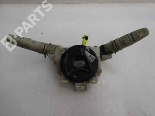 Used Switch NISSAN MICRA III (K12) 1.2 16V (80 hp) 5600345