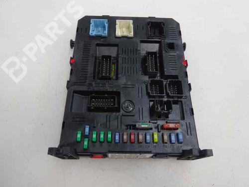 Used Fuse box PEUGEOT 307 SW (3H) 1.6 HDI 110 (109 hp) 5657248