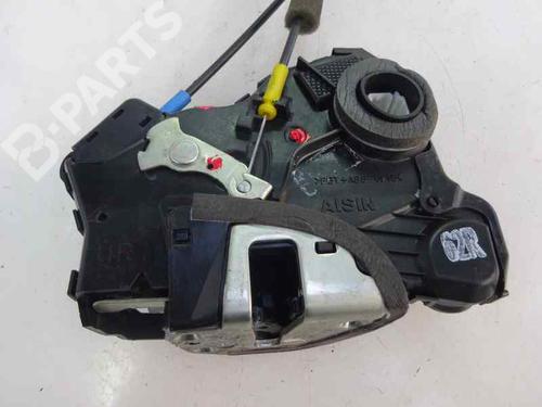 Used Front right lock TOYOTA COROLLA Verso (ZER_, ZZE12_, R1_) 2.2 D-4D (AUR10_, AUR10R) (136 hp) 5950640