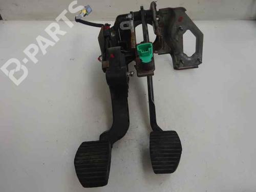Used Clutch pedal Clutch pedal CITROËN C3 II (SC_) 1.4 HDi 70 (SC8HZC, SC8HR0, SC8HP4) (68 hp) 8797547 8797547
