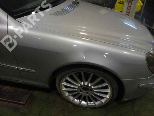 Used Right front fenders MERCEDES-BENZ S-CLASS (W220) S 320 CDI (220.026, 220.126) (197 hp) 6424732