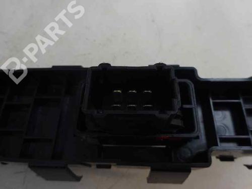 Used Left front window switch CITROËN C3 Picasso (SH_) 1.6 HDi (90 hp) 6442913