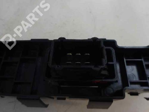 Fensterheberschalter links vorne CITROËN C3 Picasso (SH_) 1.6 HDI 90 (92 hp) 6442913