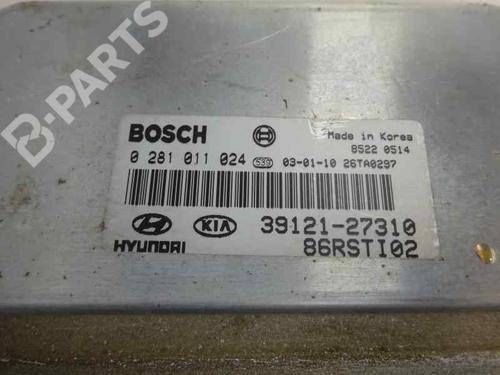 Engine control unit (ECU) KIA CARENS II MPV (FJ)  | BP6547201M57 