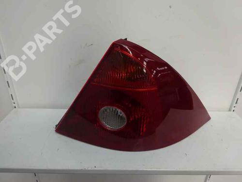 Used Right taillight FORD MONDEO III Saloon (B4Y) 2.0 16V TDDi / TDCi (115 hp) 6551836