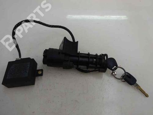 Clé de contact FIAT PUNTO (176_) 1.7 TD (176AT) (63 hp) 6551858