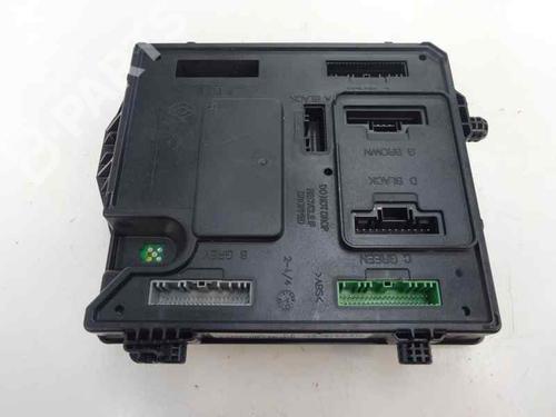 Used Fuse box RENAULT MEGANE III Hatchback (BZ0/1_, B3_) [2008-2025]  6713710