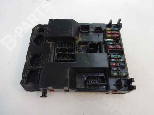 Caja reles / fusibles PEUGEOT 307 (3A/C) 2.0 HDi 110 (107 hp) 6787962