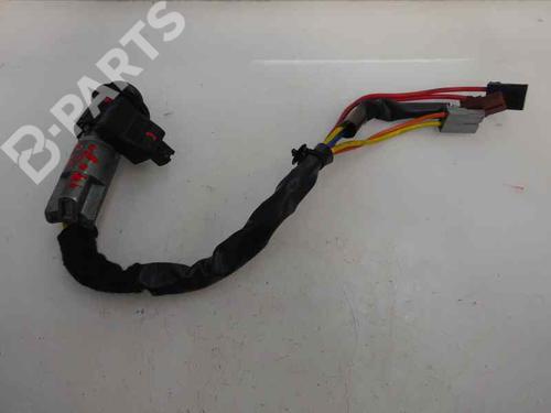 Used Ignition barrel CITROËN XSARA (N1) 1.9 D (68 hp) 6882831