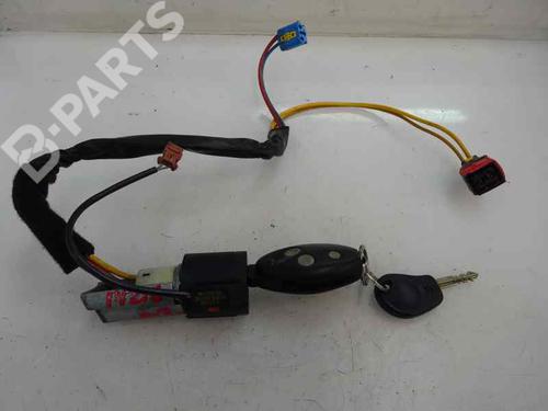 Used Ignition barrel CITROËN XSARA (N1) 1.6 16V (109 hp) 7030144