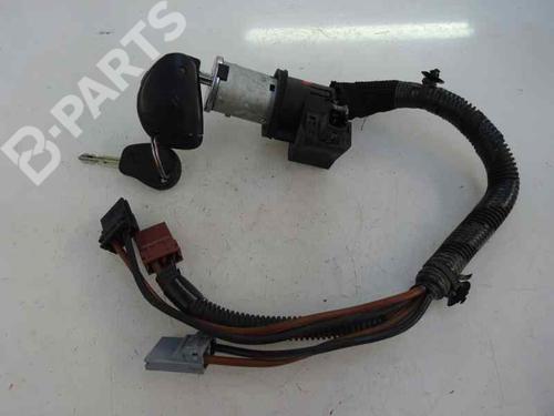 Used Ignition barrel CITROËN XSARA (N1) 1.6 i (88 hp) 7439000