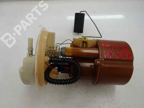 Used Fuel pump RENAULT CLIO II (BB_, CB_) 1.4 (B/CB0C, B/CB0S) (75 hp) 7439015