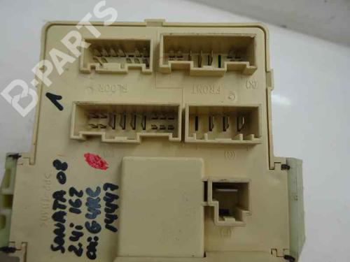 Fuse box HYUNDAI SONATA V (NF) 2.4 | BP7530974E1 