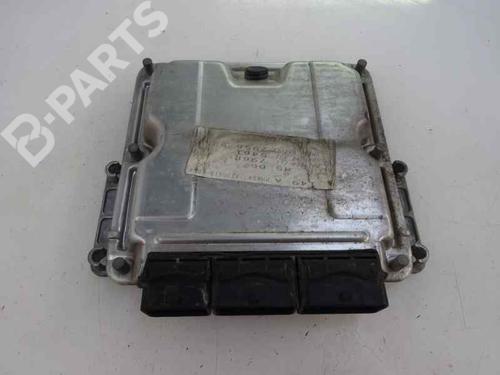 Used Engine control unit (ECU) RENAULT SCÉNIC I MPV (JA0/1_, FA0_) 1.9 dCi RX4 (102 hp) 7535215