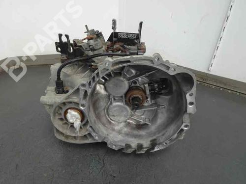 Manuell girkasse HYUNDAI SONATA V (NF) 2.4 (162 hp) S801/015858 | S801/015858 | 2008 | 59 |