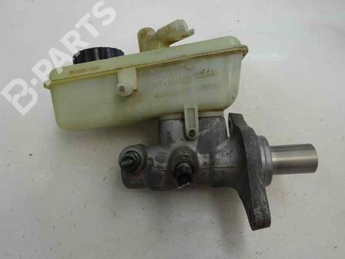 Used Brake master cylinder RENAULT LAGUNA II (BG0/1_) 1.9 dCi (BG08, BG0G) (120 hp) 8079590