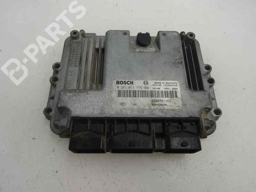 Used Engine control unit (ECU) RENAULT SCÉNIC II (JM0/1_) 1.9 dCi (JM0G, JM12, JM1G, JM2C) (120 hp) 8104861