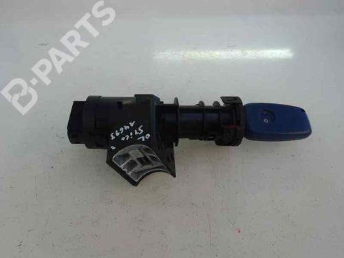Used Ignition barrel FIAT STILO (192_) 1.9 D Multijet (100 hp) 8141372